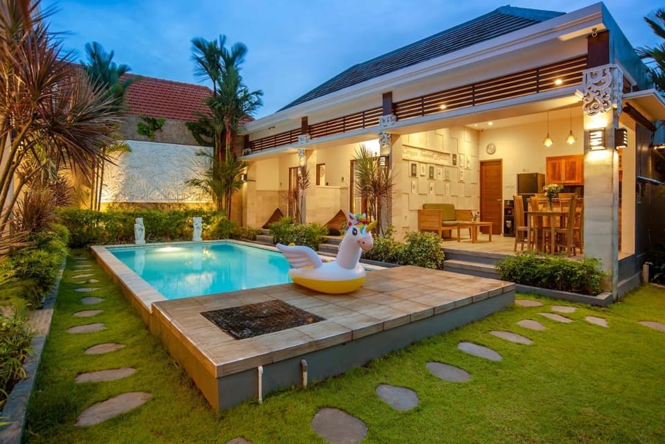 Tropical Retreat - Pool - Mins To Beach - Room 7 Apartment in North Kuta