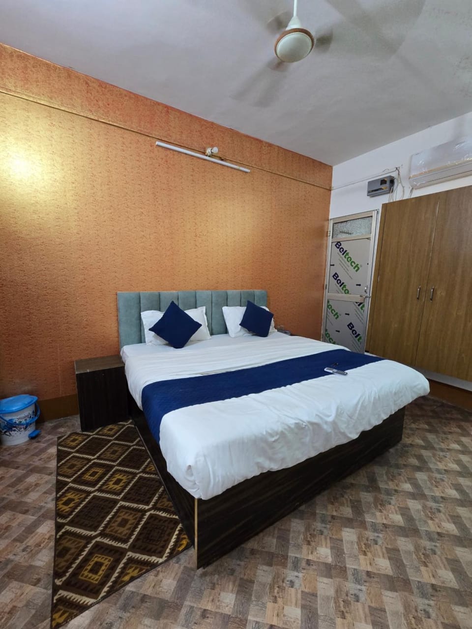 Bed, Photo of the whole room, Bedroom, wardrobe