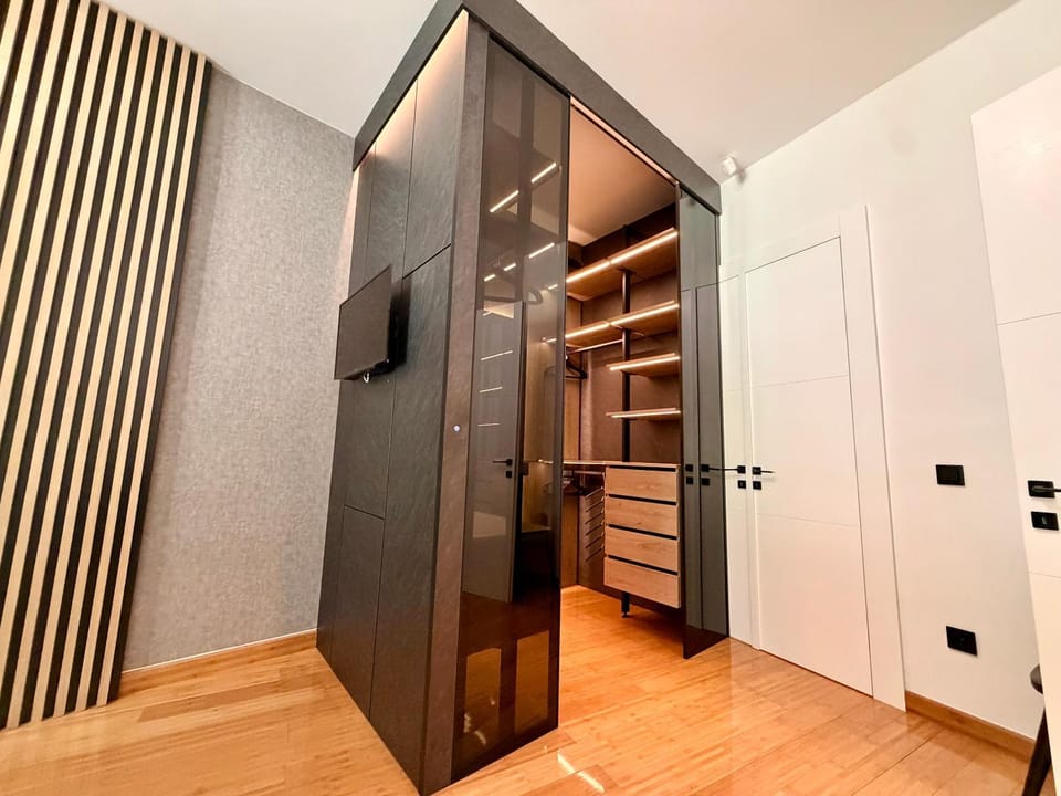 wardrobe