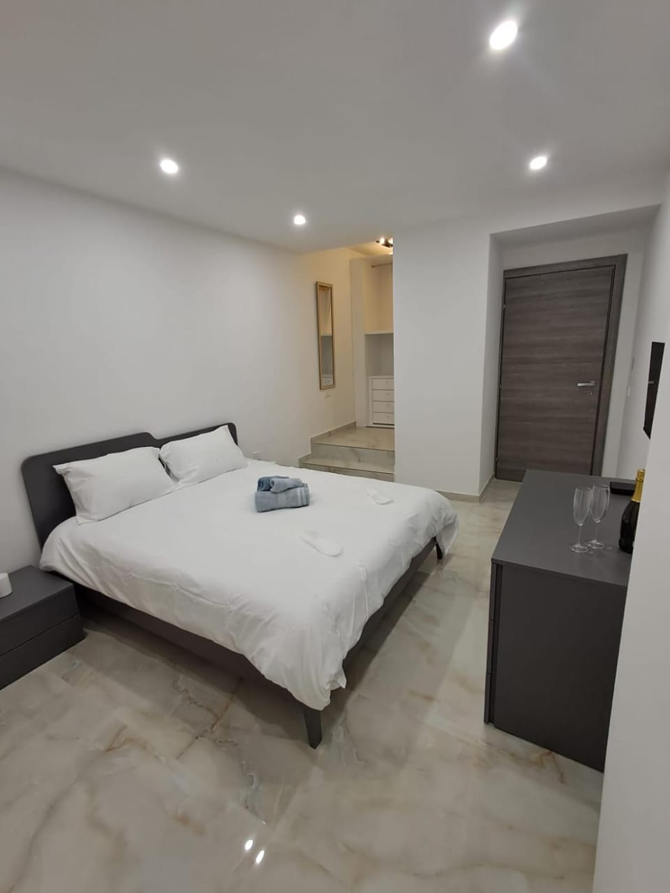 Caterina Suites Bed and Breakfast in Saint Paul's Bay