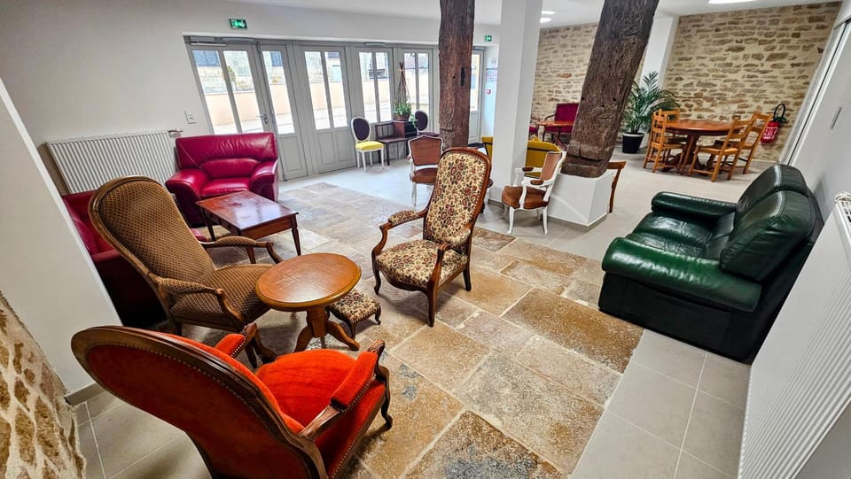 Communal lounge/ TV room, Game Room, Lounge or bar