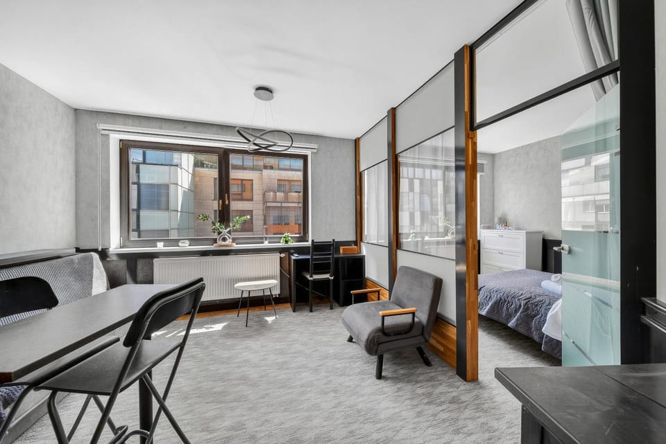 Bed, Living room, Seating area, Dining area, Bedroom