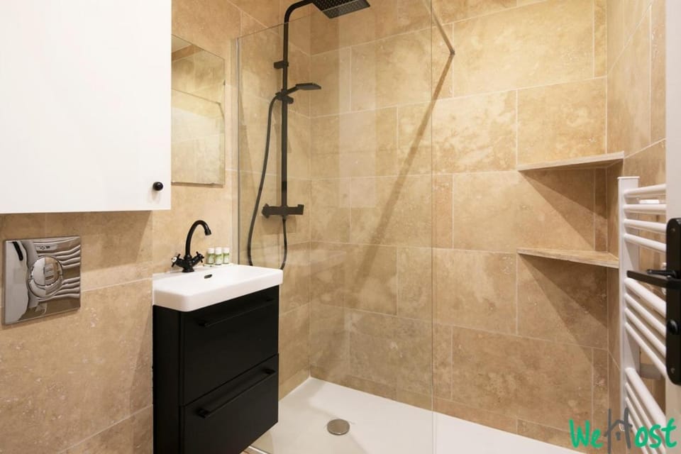 Logement pour 2 personnes aux portes du Marais Apartment in Paris