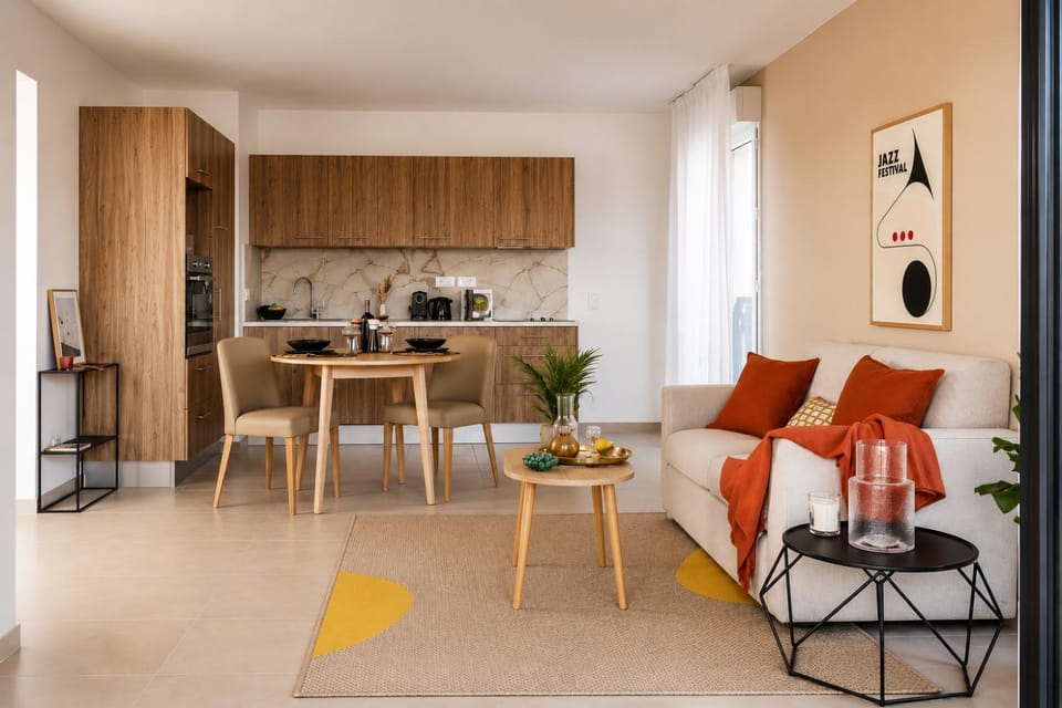 Living room, Dining area, kitchen