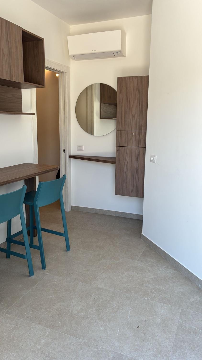 Coffee/tea facilities, minibar
