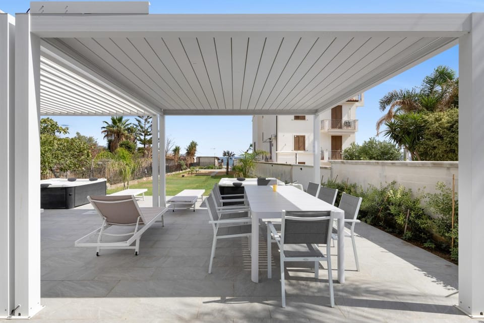 Richgood Luxury Homes sea view Villa in Italy