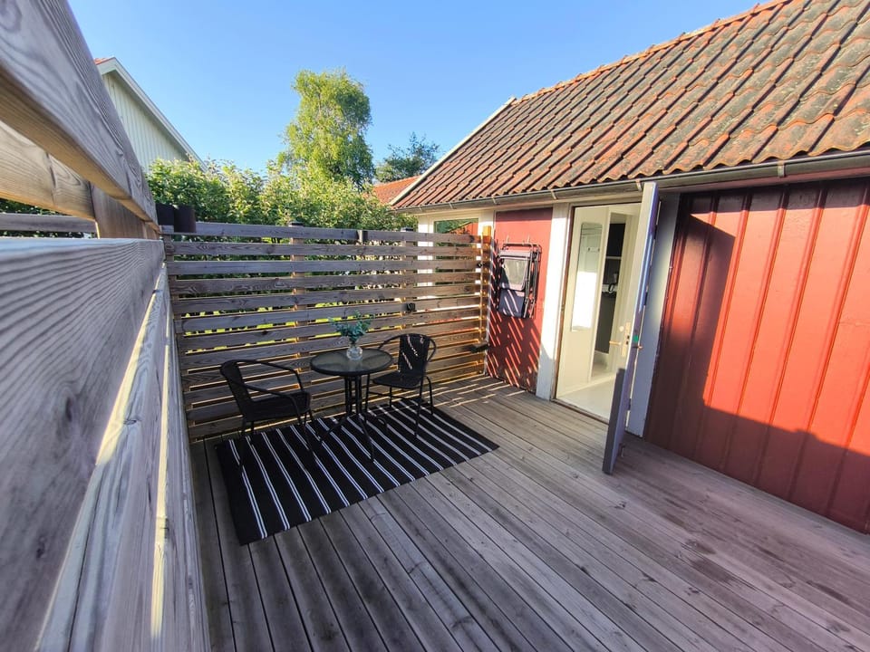 Patio, Facade/entrance, Balcony/Terrace, Dining area