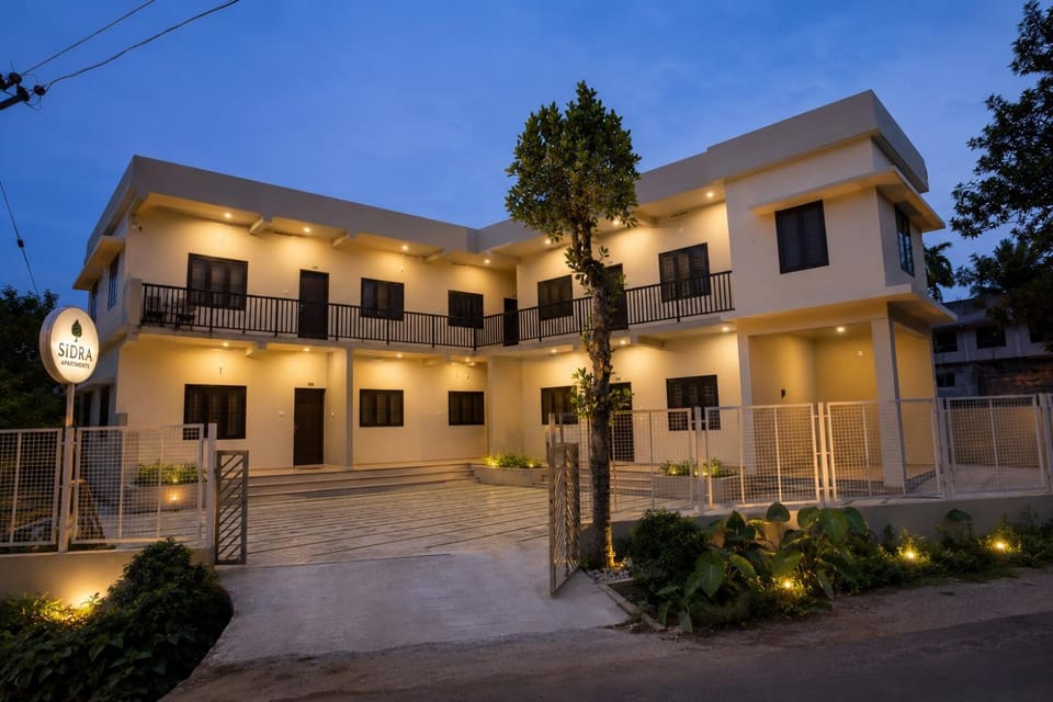 Facade/entrance