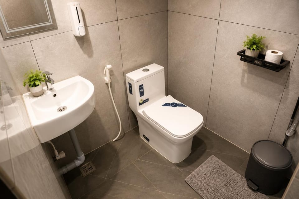 Toilet, Bathroom