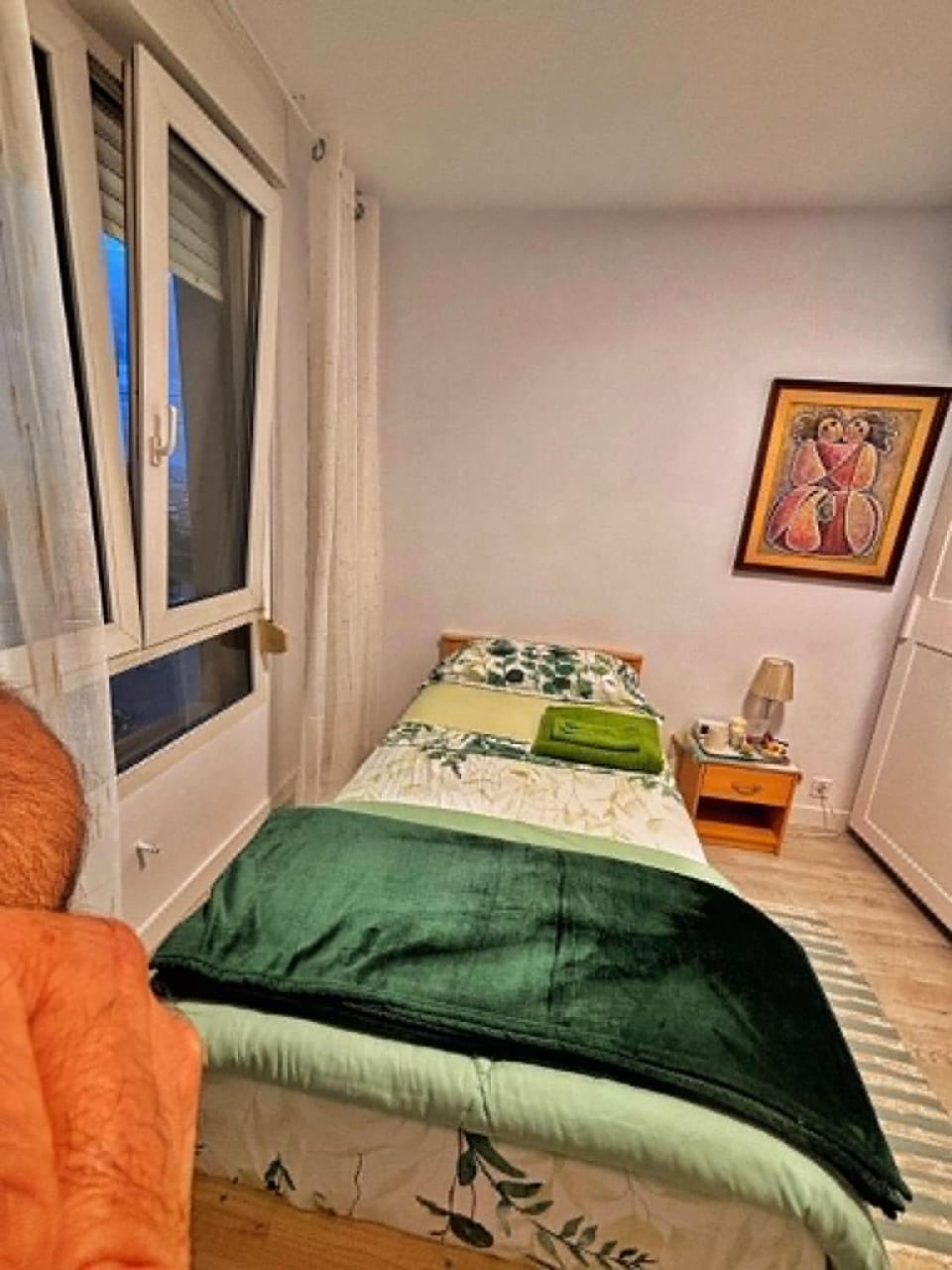 Bed, Photo of the whole room