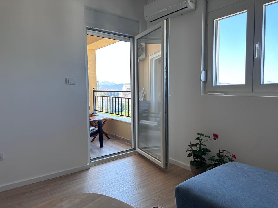 Modern Sea & City View Apartment with Parking Apartment in Montenegro