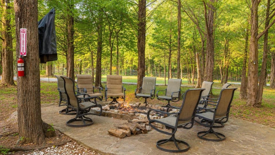 Garden, Seating area
