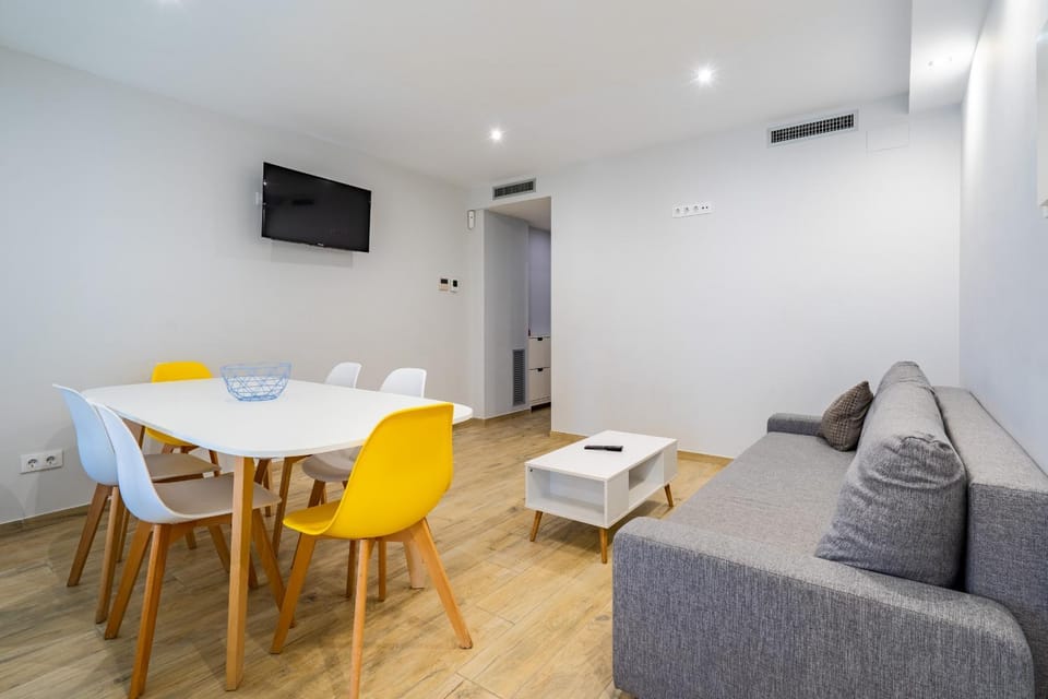 Living room, Dining area