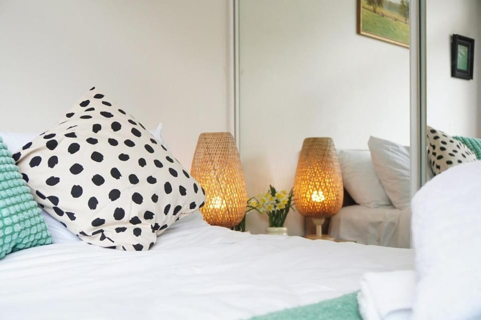 Urban Oasis - Central丨Tranquil丨Parking Apartment in Surry Hills