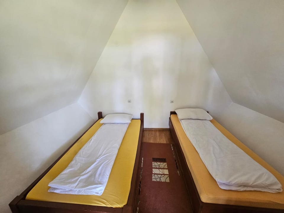 Property building, Photo of the whole room