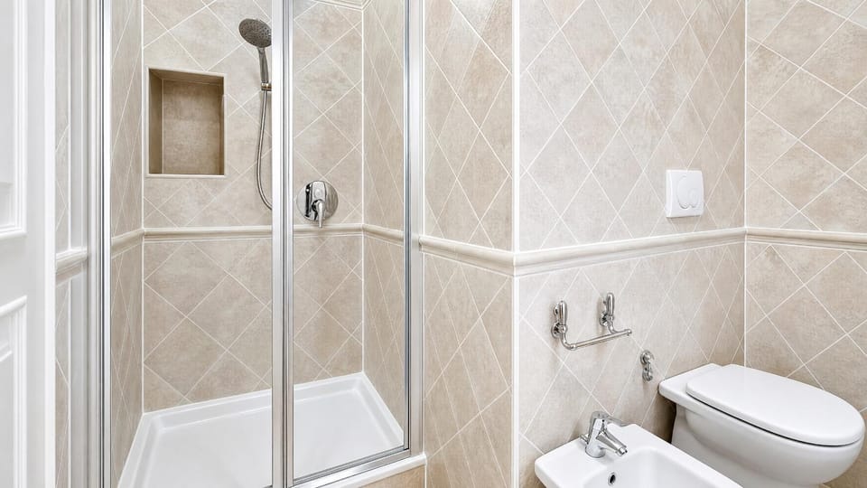Bathroom, Living room
