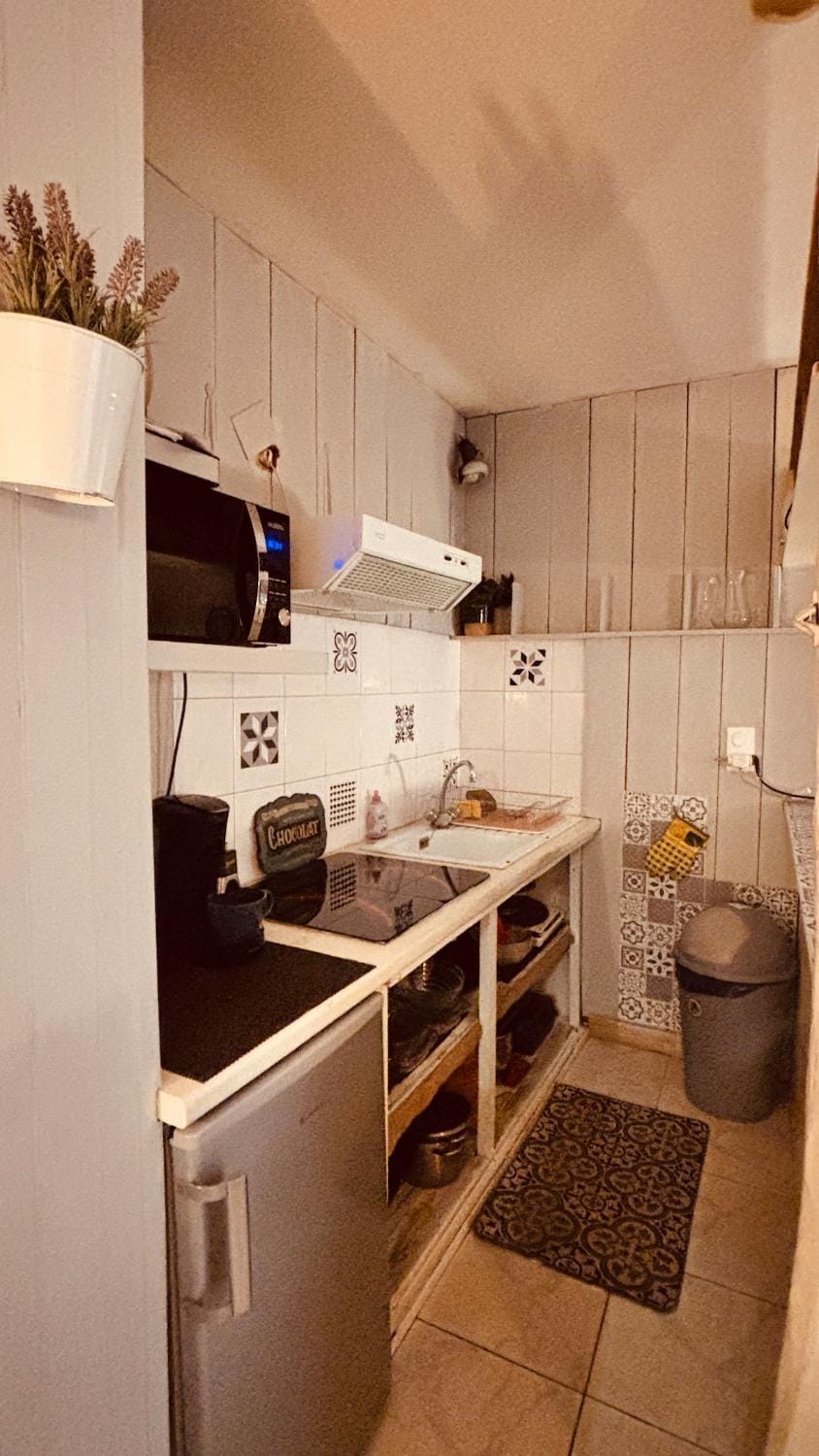 Charmant studio Alchimie Apartment in Souillac