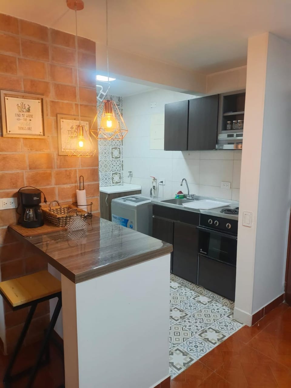 Kitchen or kitchenette