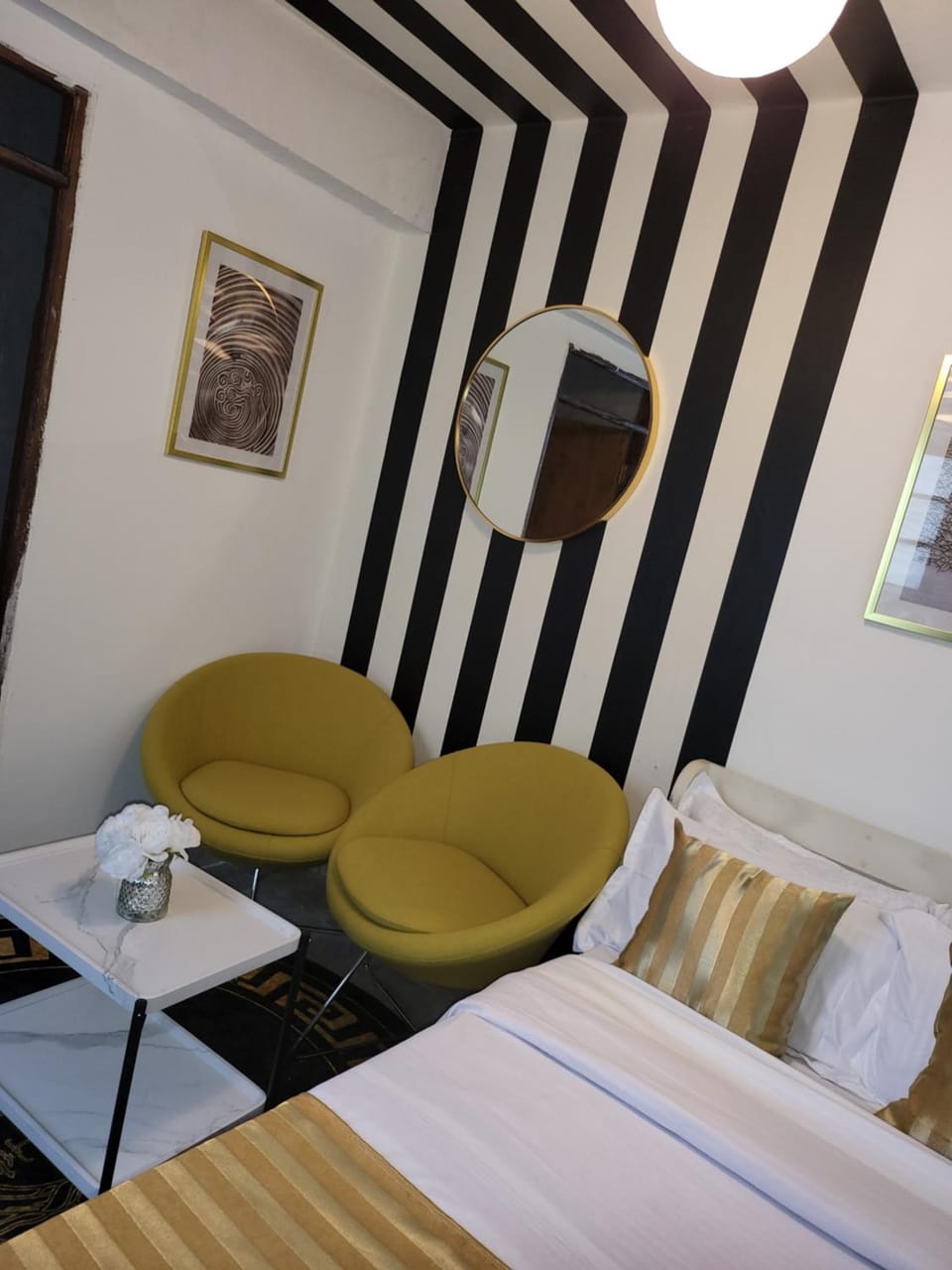 Seating area