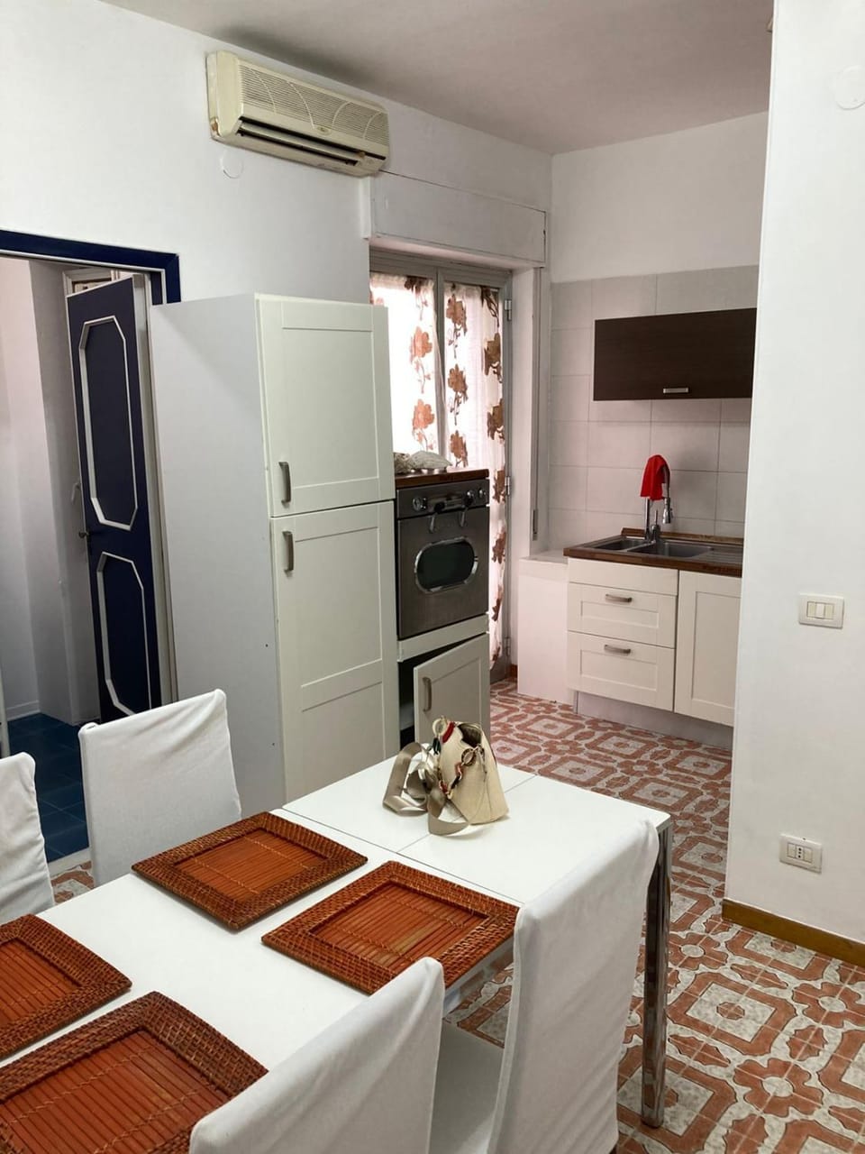 Living room, Seating area, kitchen, kitchen