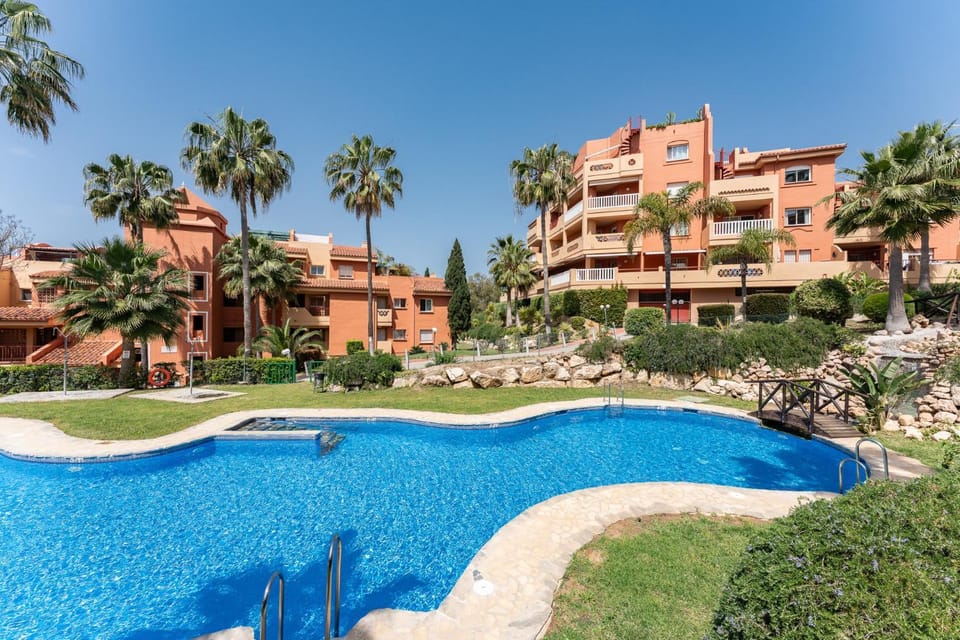 Property building, Spring, Day, Natural landscape, Garden, Garden view, Pool view, Swimming pool, Swimming pool