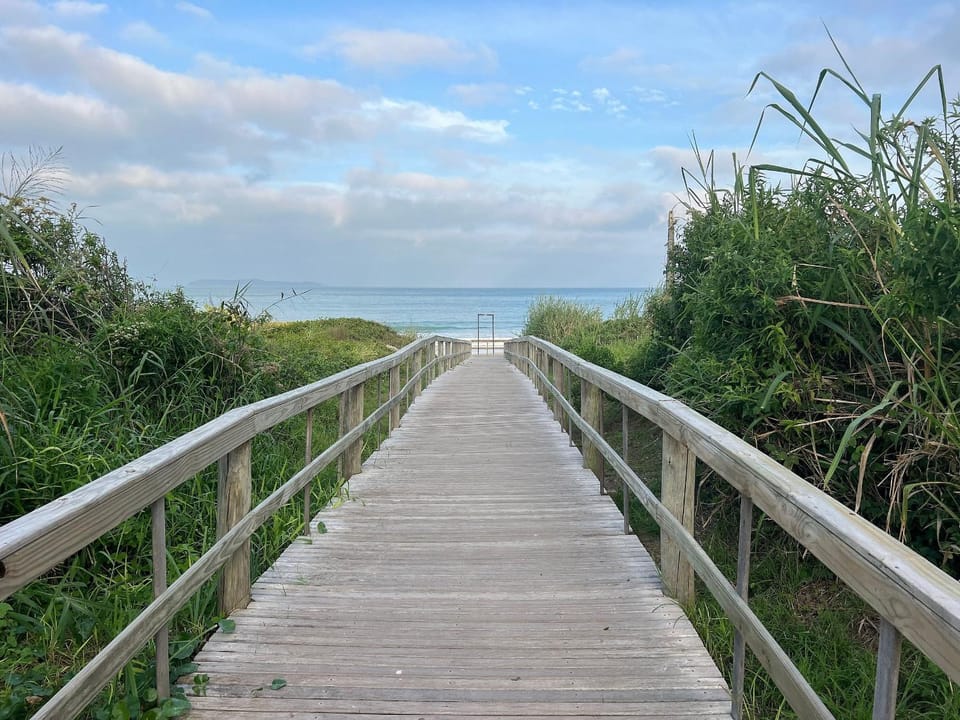 Sea view, Location