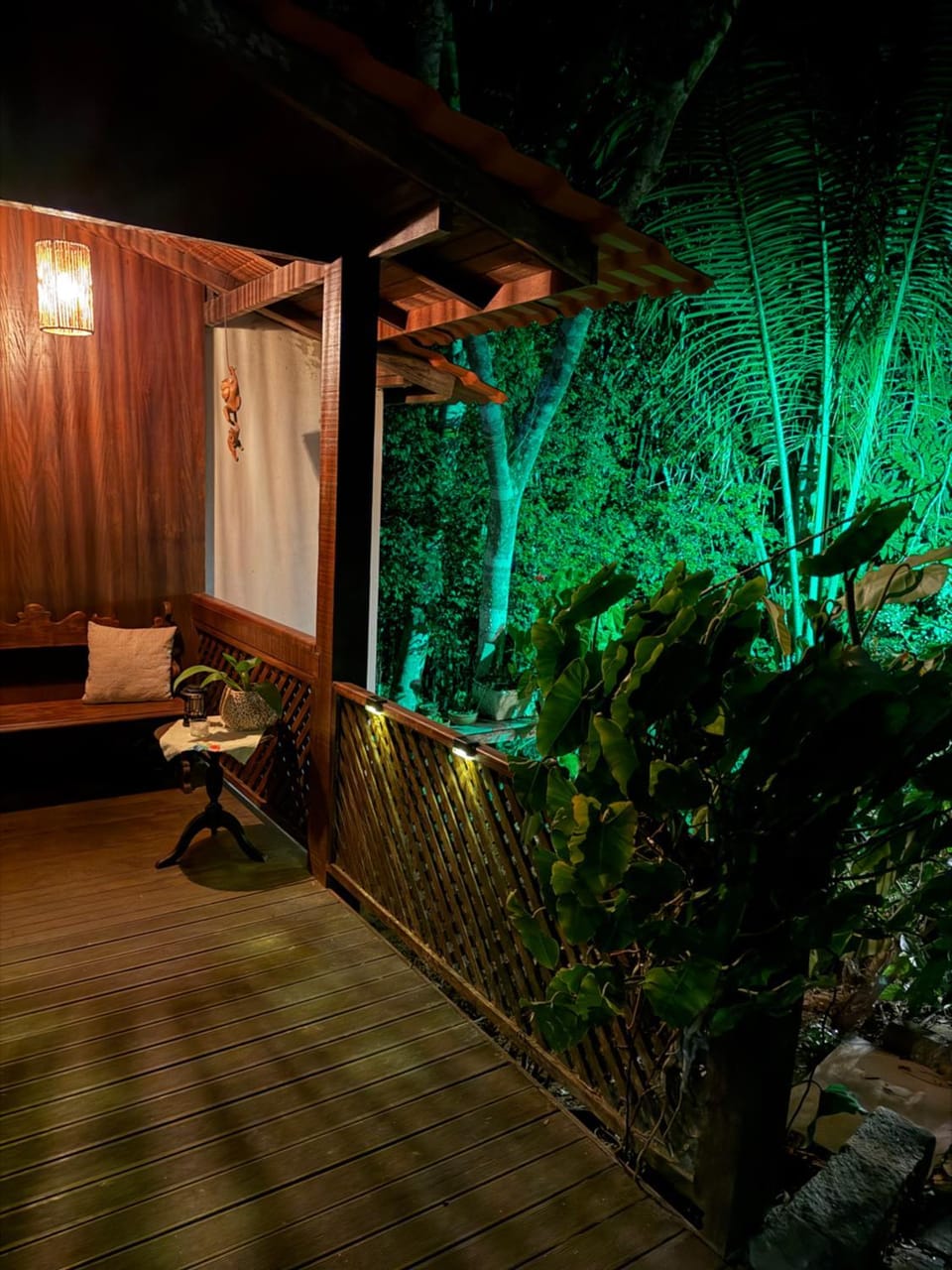Facade/entrance, Night, Garden, Garden view