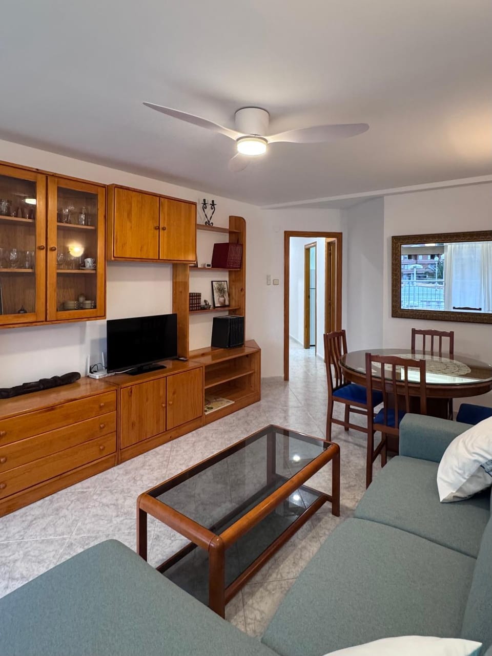 TV and multimedia, Living room, Dining area
