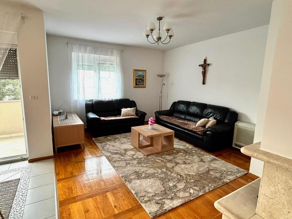 Medjugorje, Queen of Peace - family apartment for up to 9 Apartment in Federation of Bosnia and Herzegovina