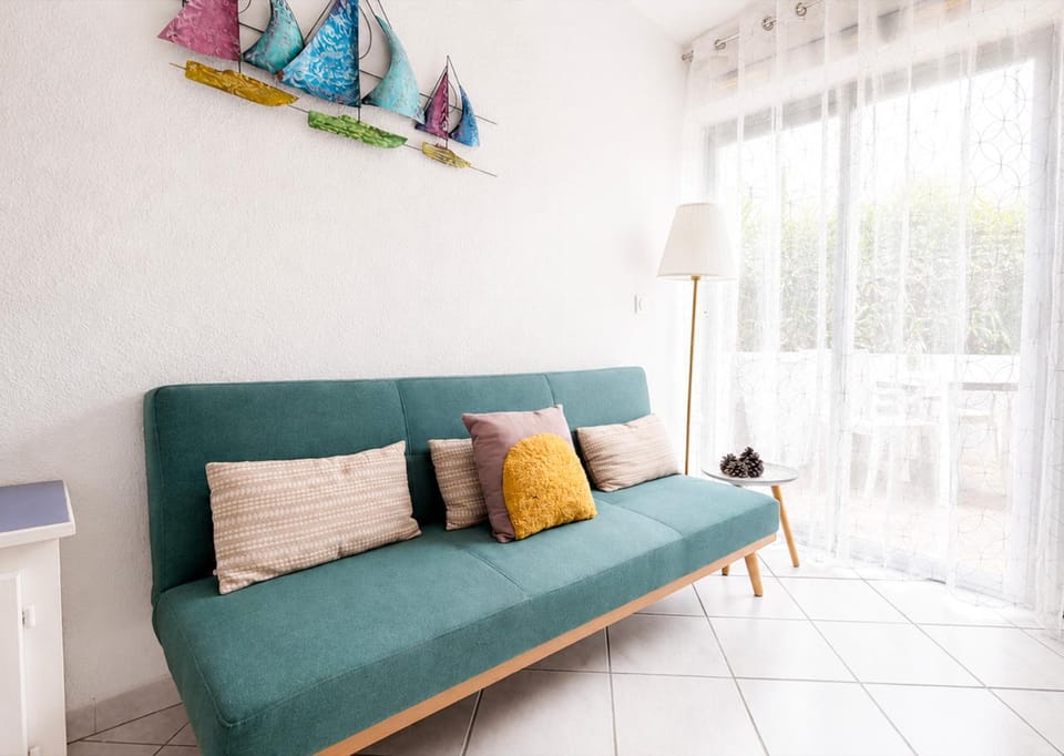Maison avec terrasse, piscine partagée, 5 mn plage House in Saint-Cyprien
