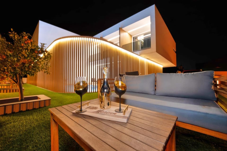 Property building, Garden