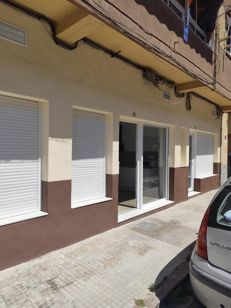 Facade/entrance