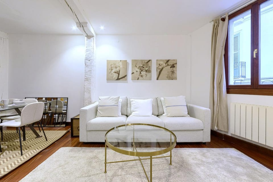 Catedral & pintxos by Next Stop Bilbao Apartment in Bilbao