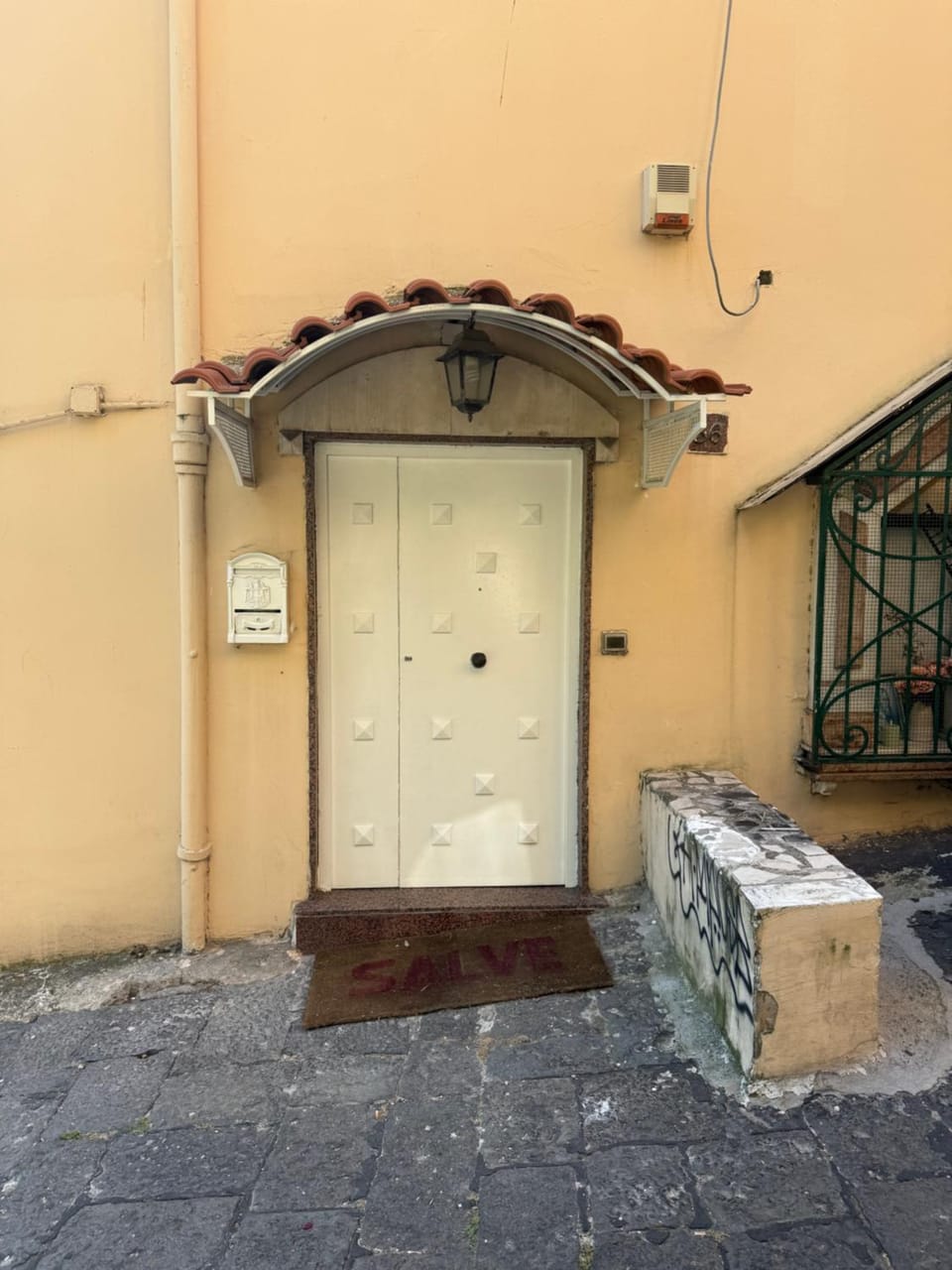 Facade/entrance, acessibility