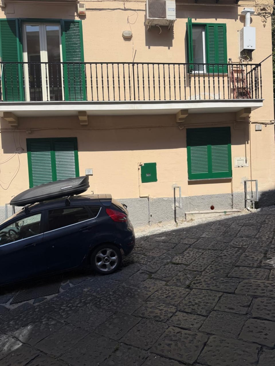Property building, Balcony/Terrace