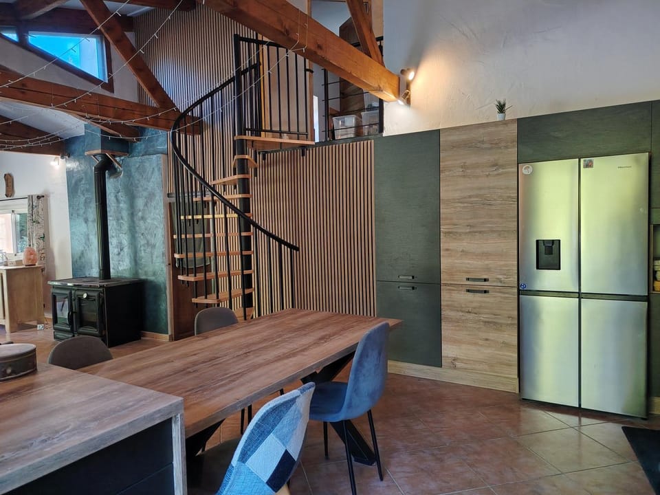 Living room, kitchen