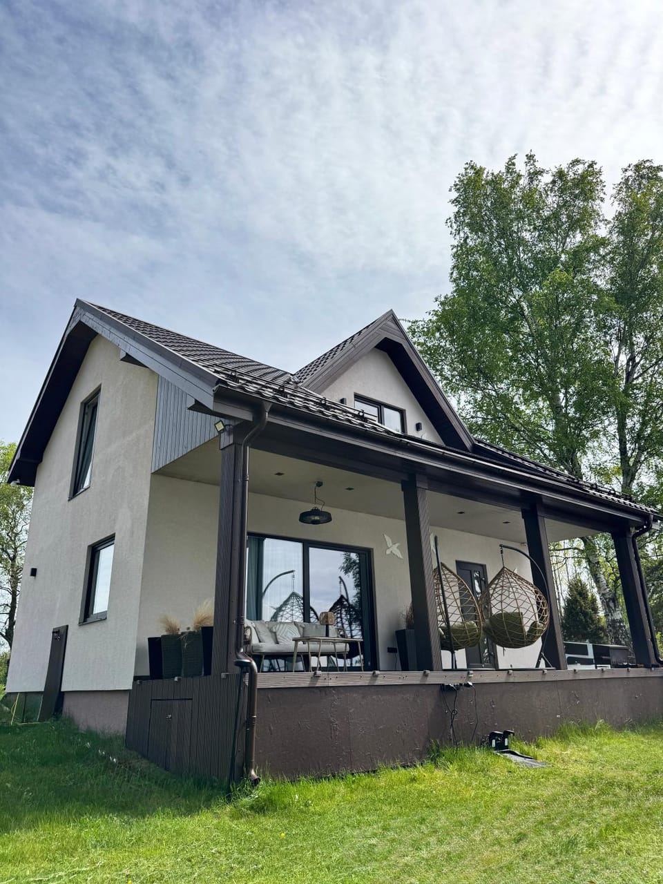 Property building, Day