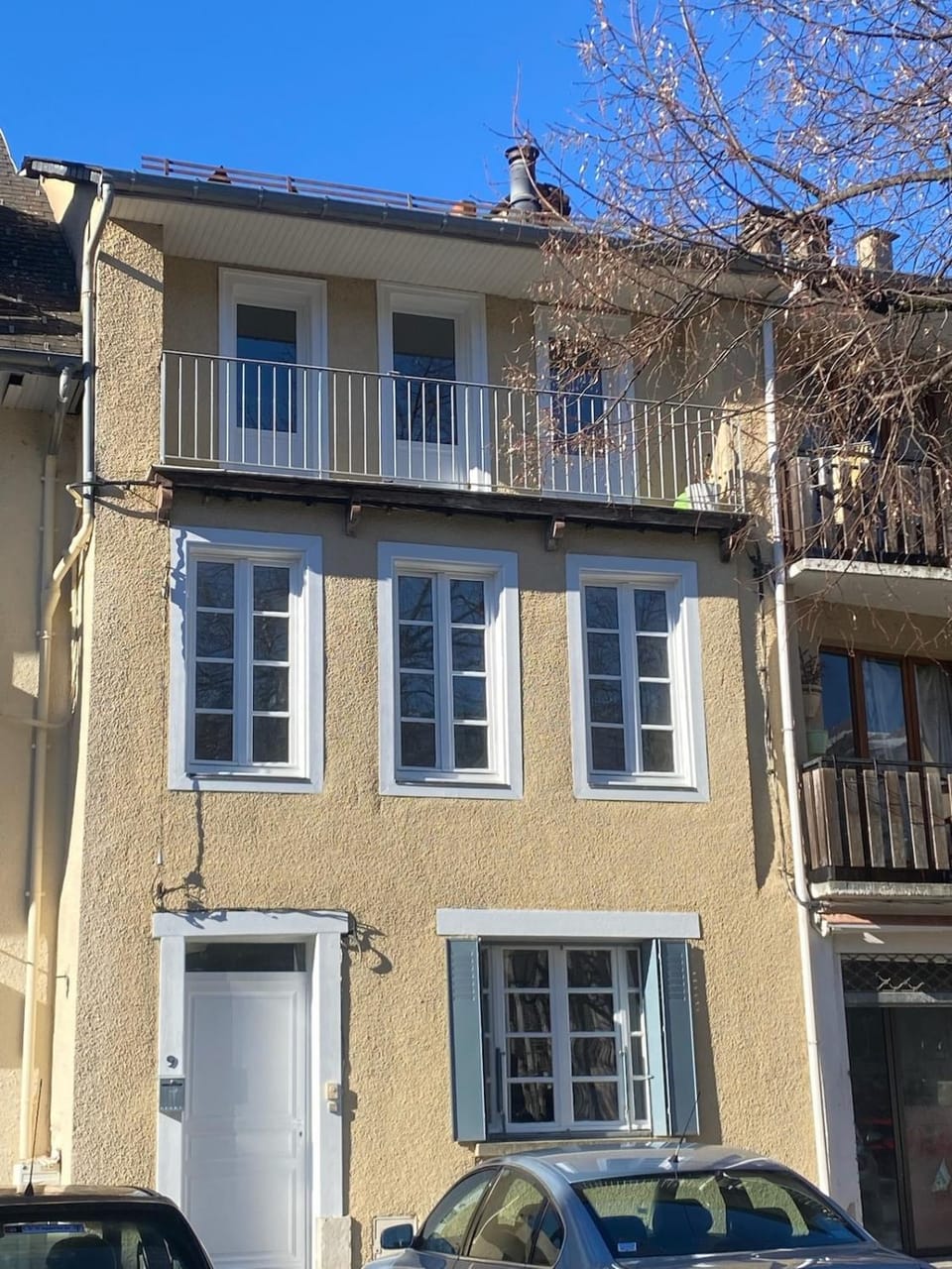 Facade/entrance