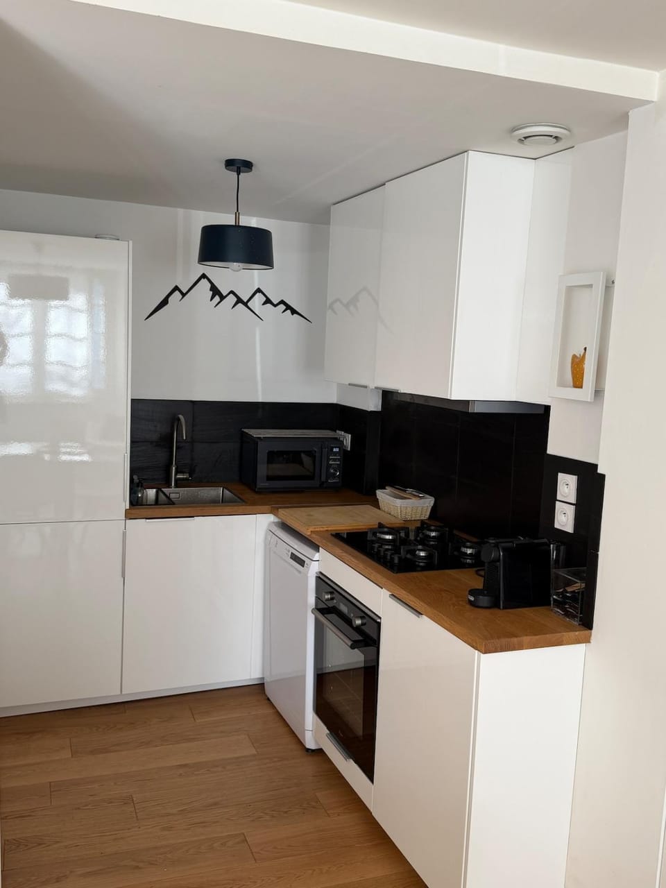 Kitchen or kitchenette