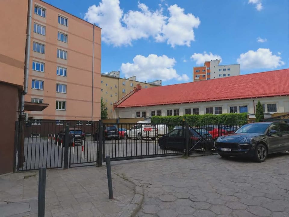 Property building, Day, Location, Parking