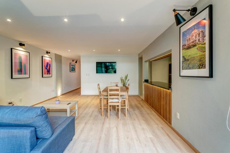 Living room, Dining area
