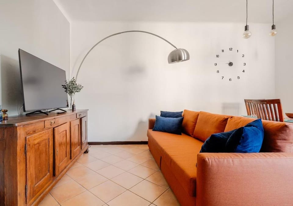 TV and multimedia, Living room, Floor plan