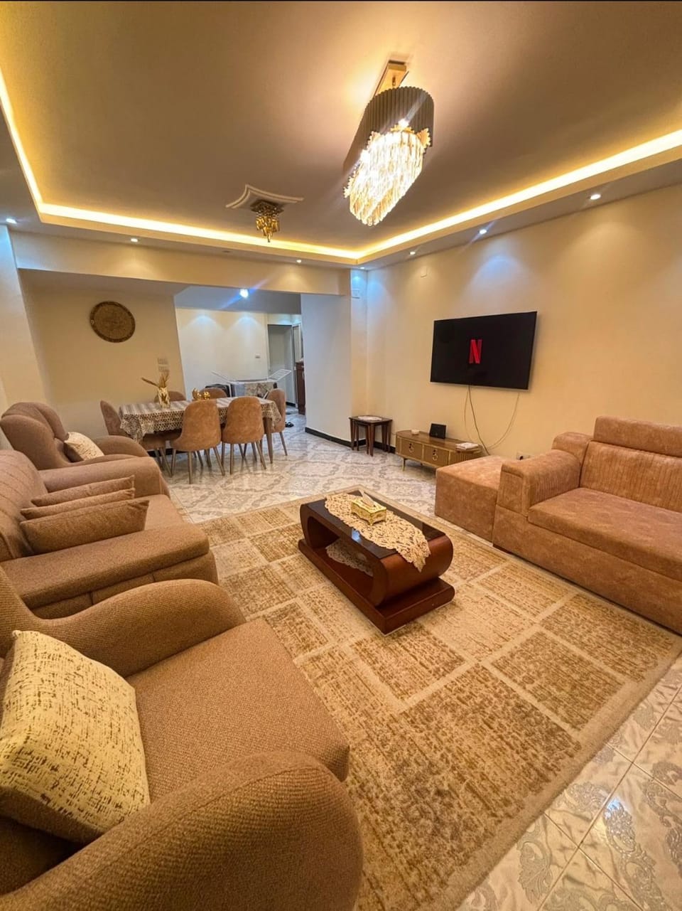Communal lounge/ TV room, TV and multimedia, Living room, Seating area, Evening entertainment