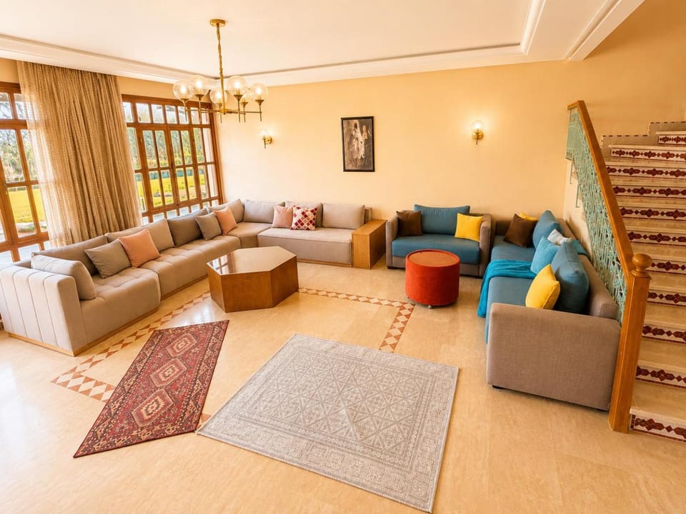Villa duplex zellige & palmiers Grande piscine 25m Villa in Marrakesh