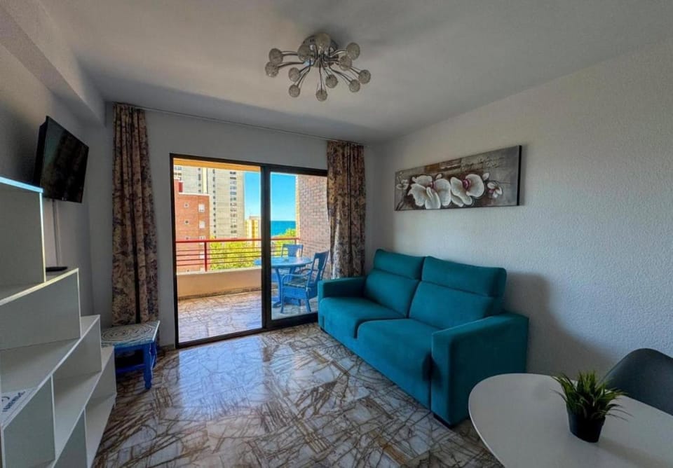 Carlos V Levante Brit Station Apartment in Benidorm