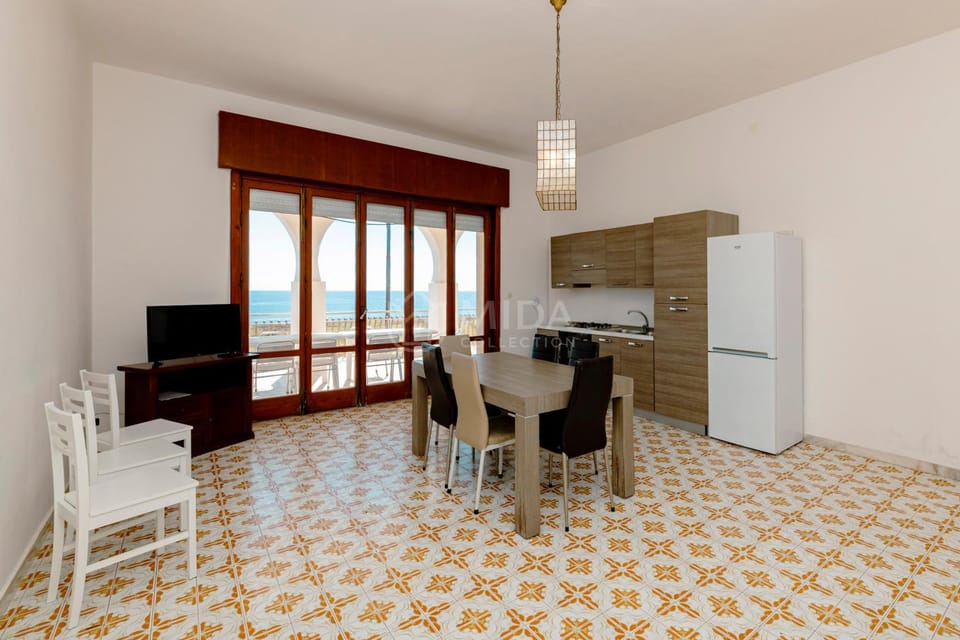 Infinity Sea View Apartment in Torre dell'Orso