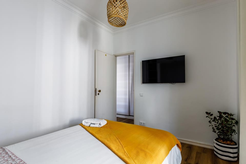 Monteiro Duplex Terrace Room Vacation rental in Lisbon District