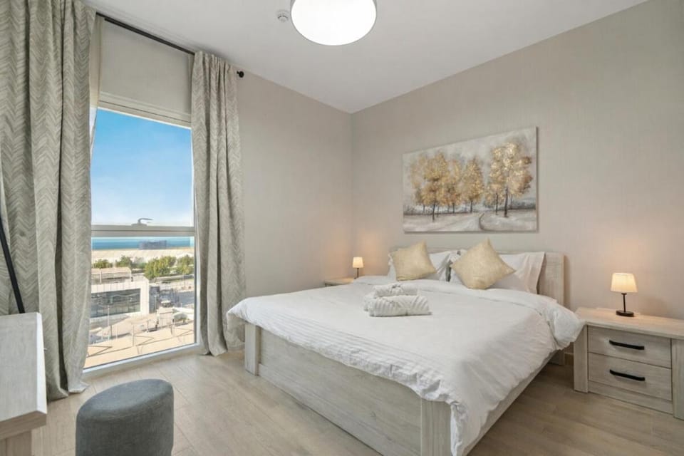 Yas Island Light 1BR near to Airport and F1 track Apartment in Abu Dhabi
