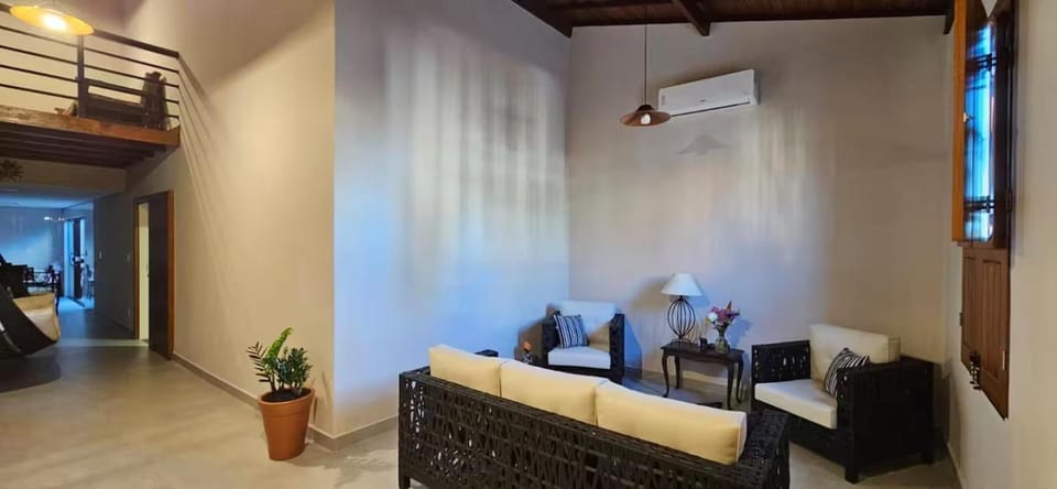 Casa Climatizada a 2 Min da Passarela do Descobrimento House in Porto Seguro