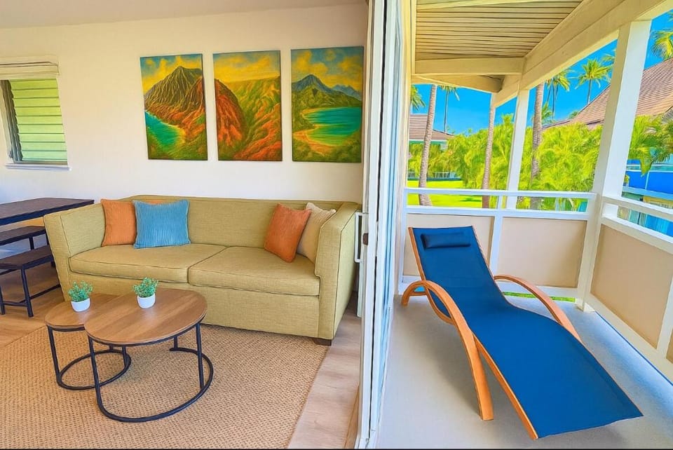 Ocean view AC, pool hot tub coconut marketplace House in Wailua